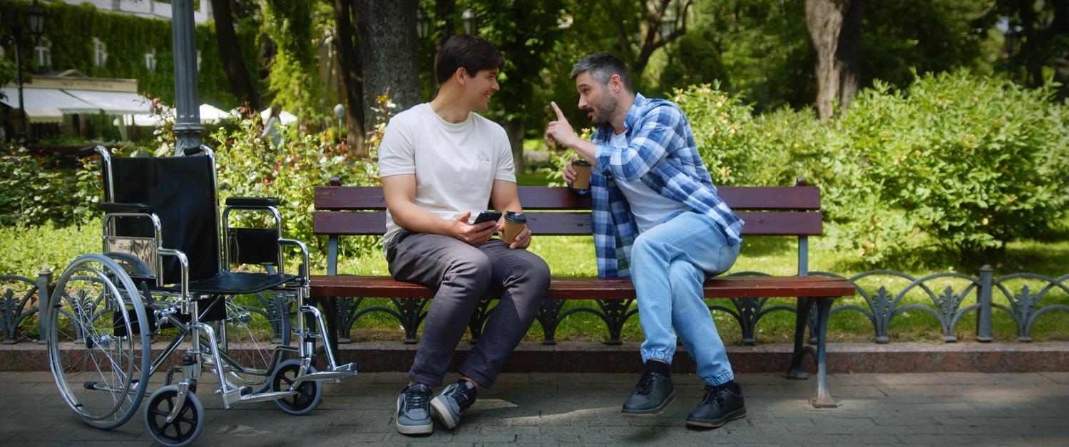 Кохання крізь екран смартфона. Дивіться трейлер "Бачу тебе" з Мішиною, Яровенком і Федінчиком